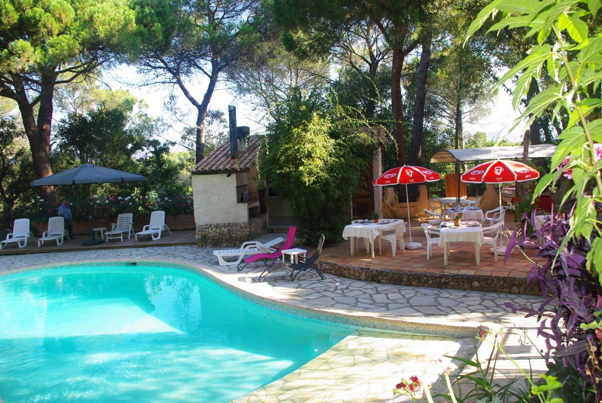 Location Villa Et Studios Roquebrune-Sur-Argens Roquebrune-sur-Argens Exterior foto