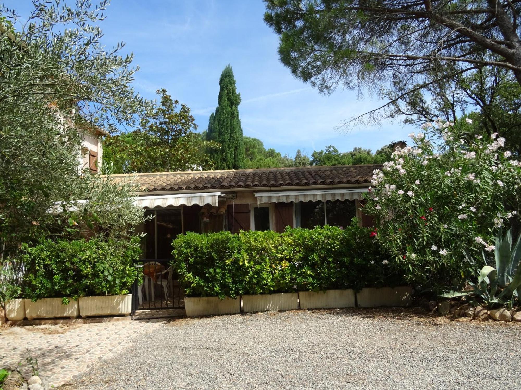 Location Villa Et Studios Roquebrune-Sur-Argens Roquebrune-sur-Argens Exterior foto